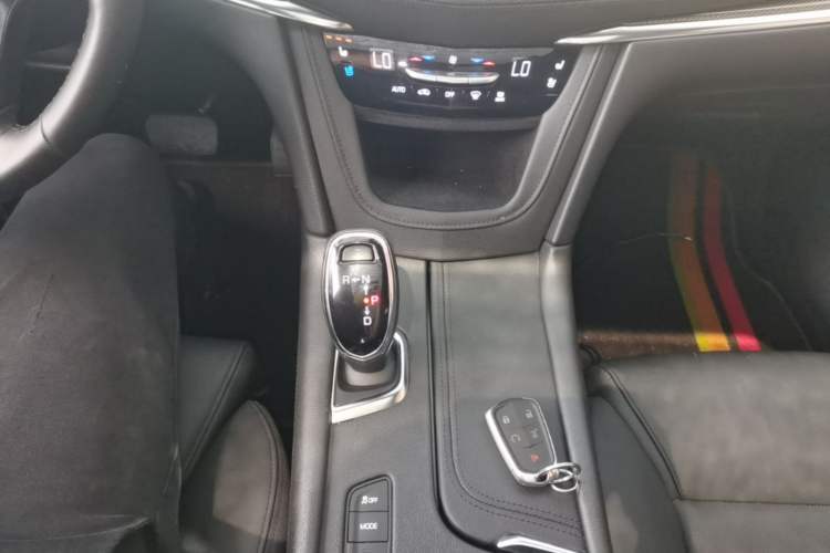 Used Cadillac XT5 2016 28T Four-Wheel-Drive Leading Model Gear Lever