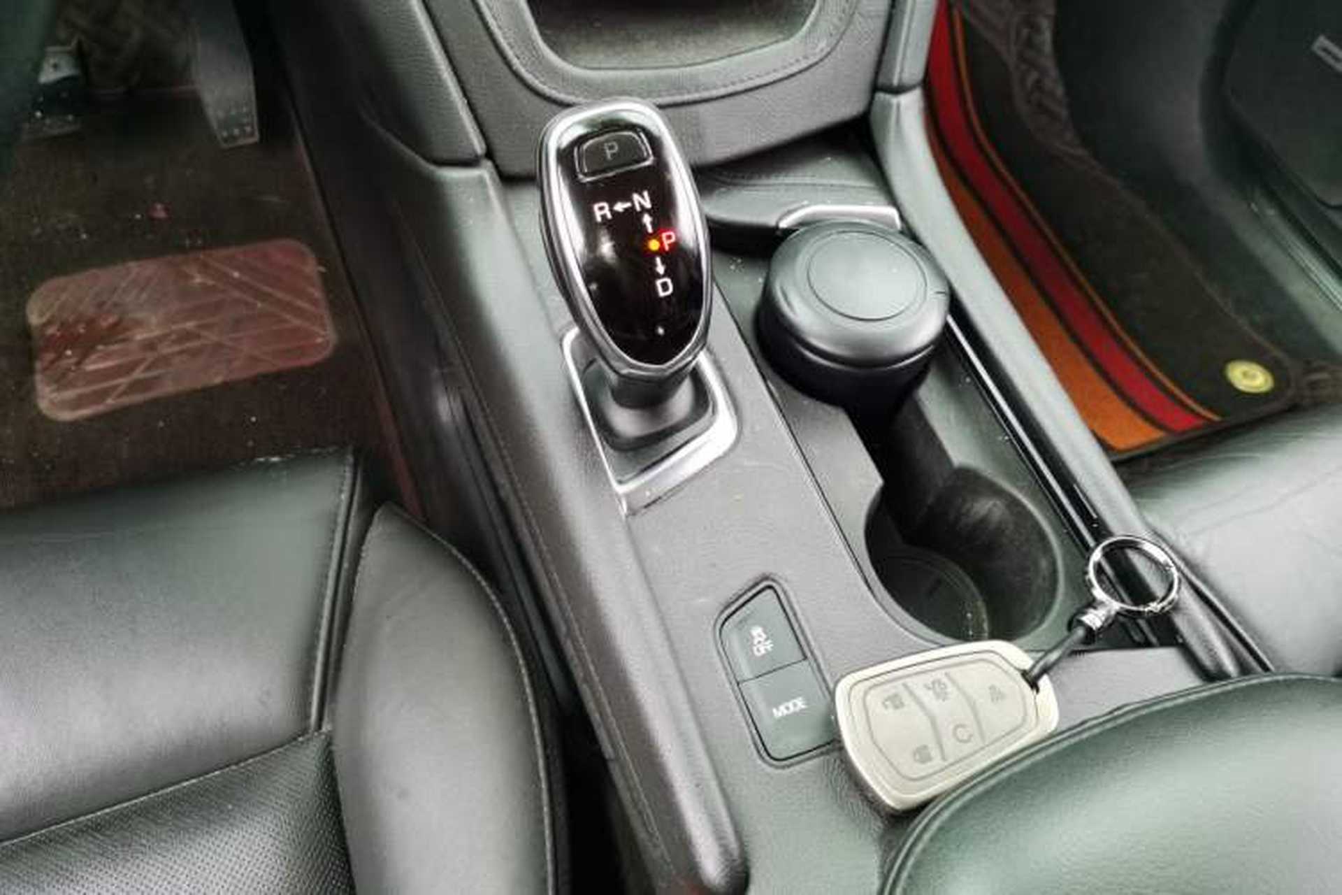 Used Cadillac XT5 2016 25T Luxury Model Gear Lever
