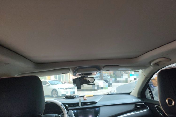 Used Cadillac XT5 2016 25T Luxury Model Headliner