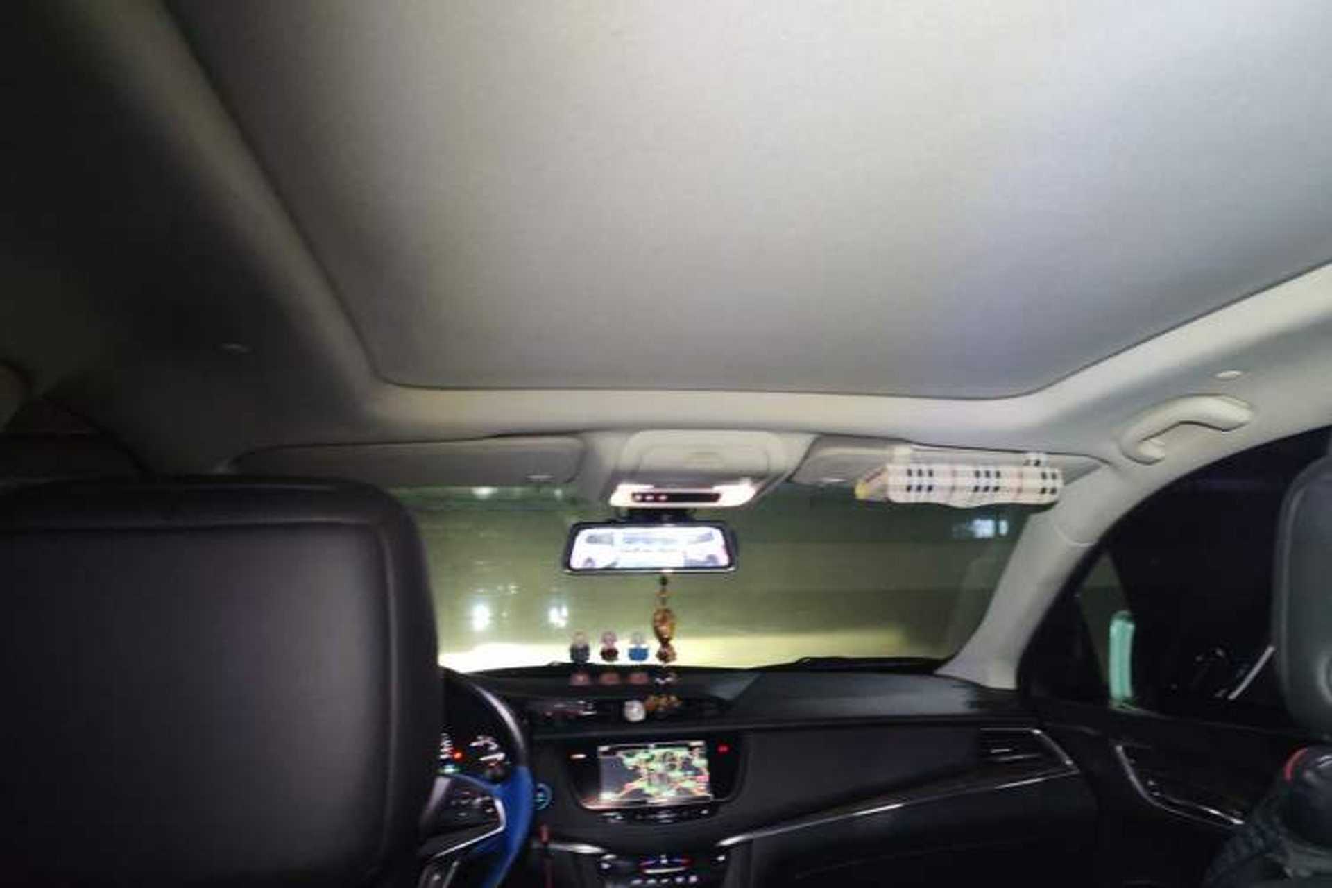 Used Cadillac XT5 2016 25T Luxury Model Headliner