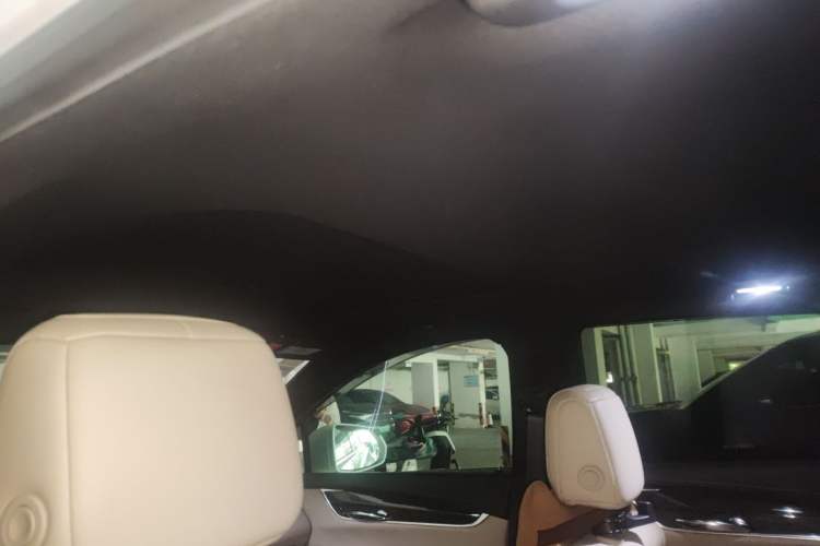 Used Cadillac XT5 2016 25T Tech Edition Headliner