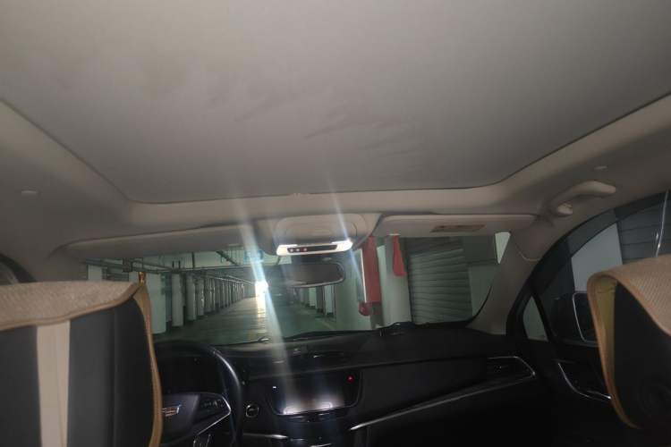 Used Cadillac XT5 2016 25T Luxury Model Headliner
