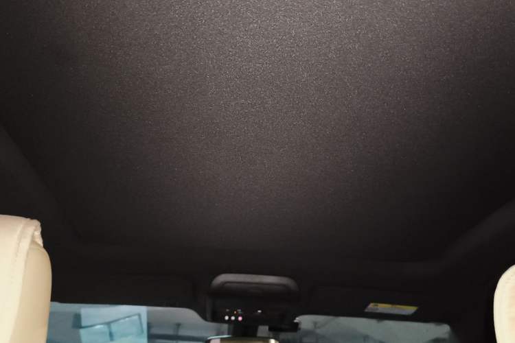 Used Cadillac XT5 2016 28T Four-Wheel Drive Tech Version Headliner