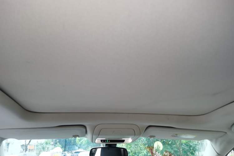Used Cadillac XT5 2016 28T Four-Wheel Drive Luxury Model Headliner