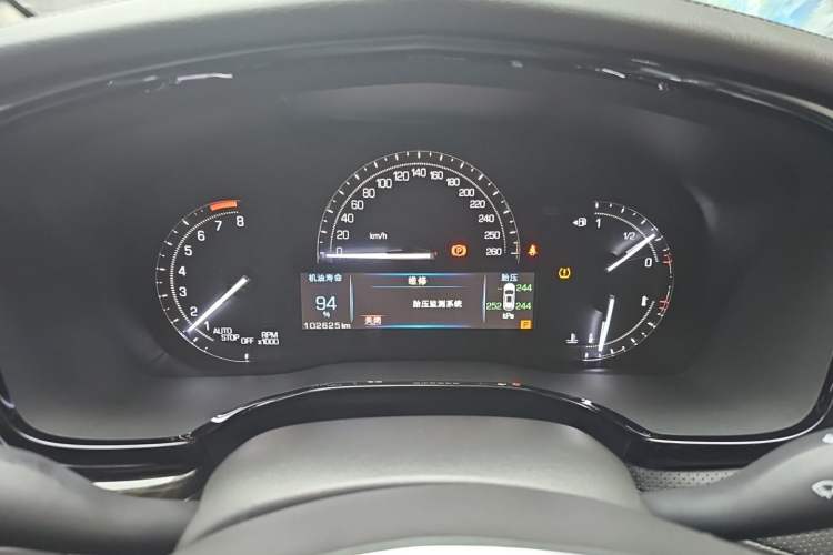 Used Cadillac XT5 2016 25T Luxury Model Instrument Cluster