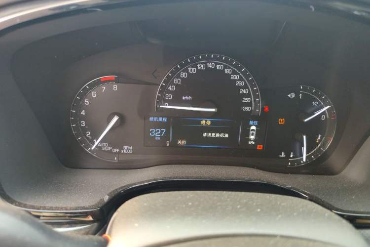 Used Cadillac XT5 2016 25T Tech Edition Instrument Cluster
