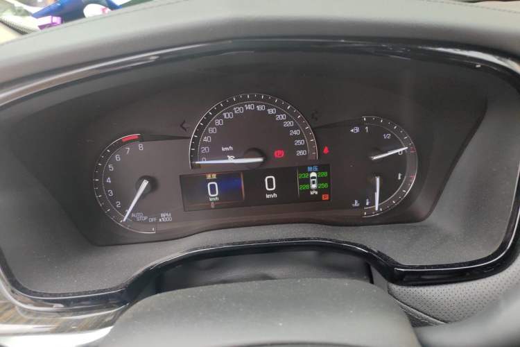 Used Cadillac XT5 2016 28T Four-Wheel Drive Luxury Model Instrument Cluster