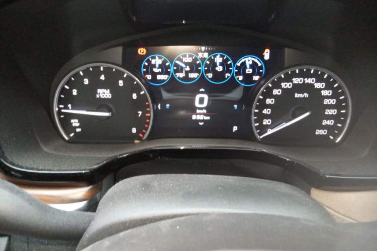 Used Cadillac XT5 2016 28T 4x4 Platinum Edition Instrument Cluster