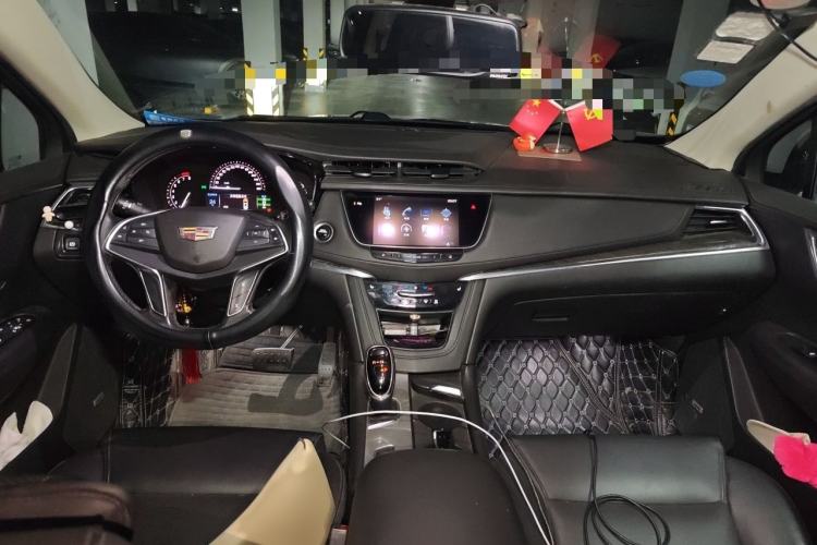 Used Cadillac XT5 2016 25T Luxury Model Interior 2