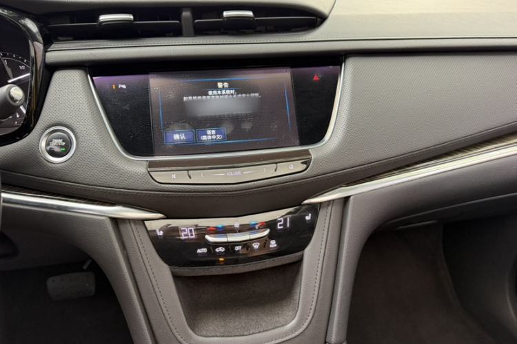 Used Cadillac XT5 2016 25T Luxury Model Interior 2