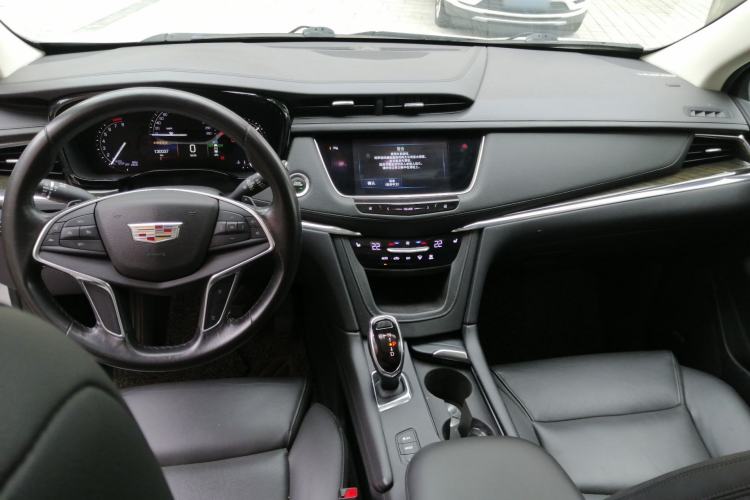 Used Cadillac XT5 2016 28T Four-Wheel Drive Luxury Model Interior 2