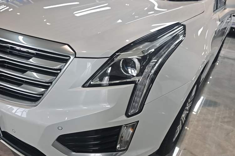 Used Cadillac XT5 2016 25T Luxury Model Left Front Headlight
