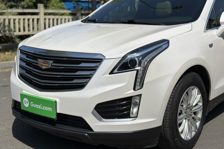 Used Cadillac XT5 2016 25T Tech Edition Left Front Headlight