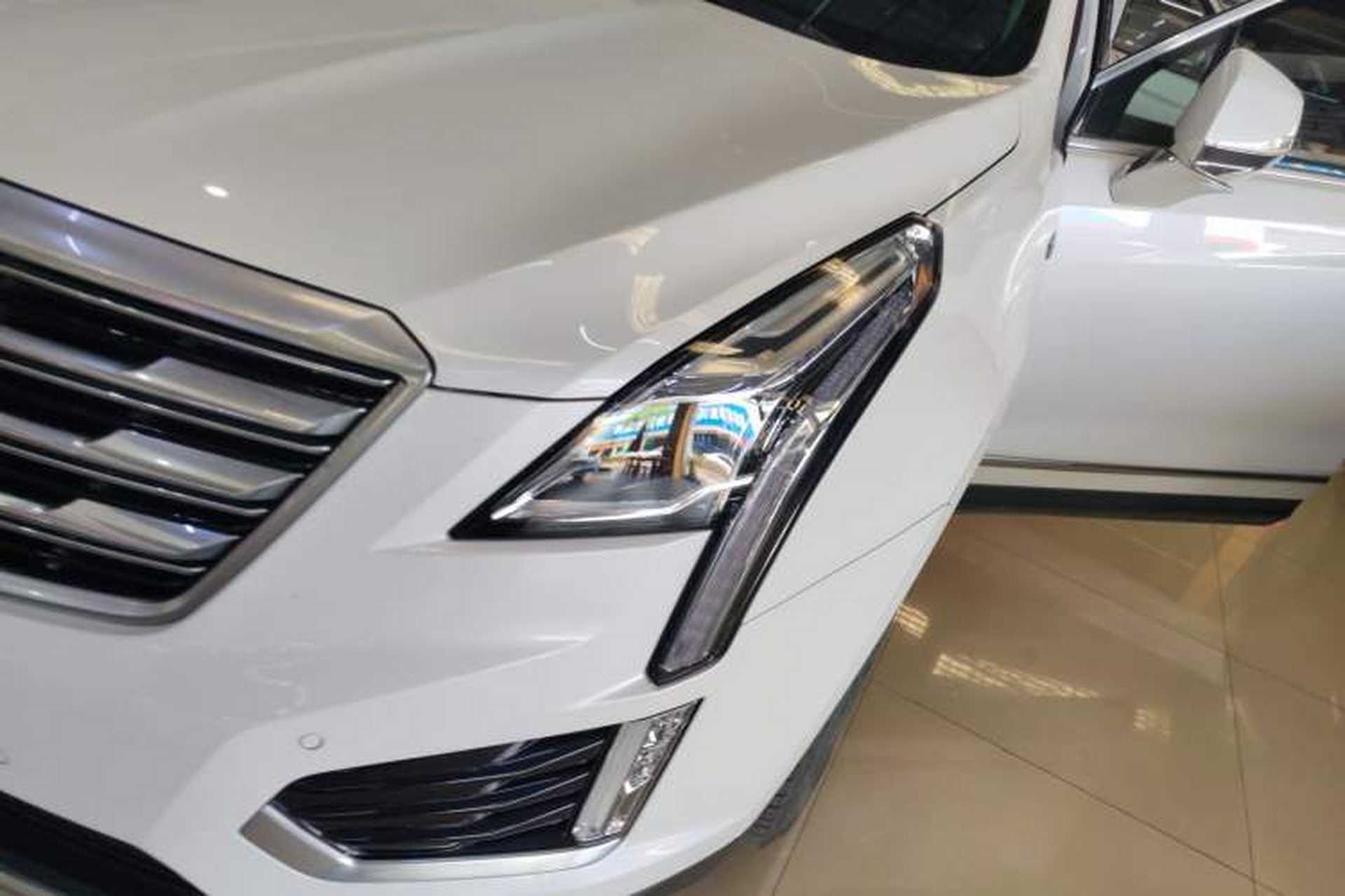 Used Cadillac XT5 2016 28T Four-Wheel Drive Luxury Model Left Front Headlight