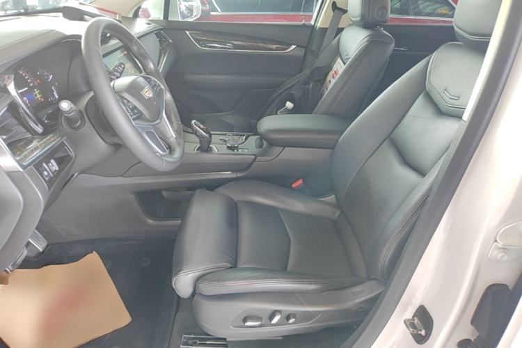 Used Cadillac XT5 2016 28T Four-Wheel Drive Luxury Model Left Front Seat