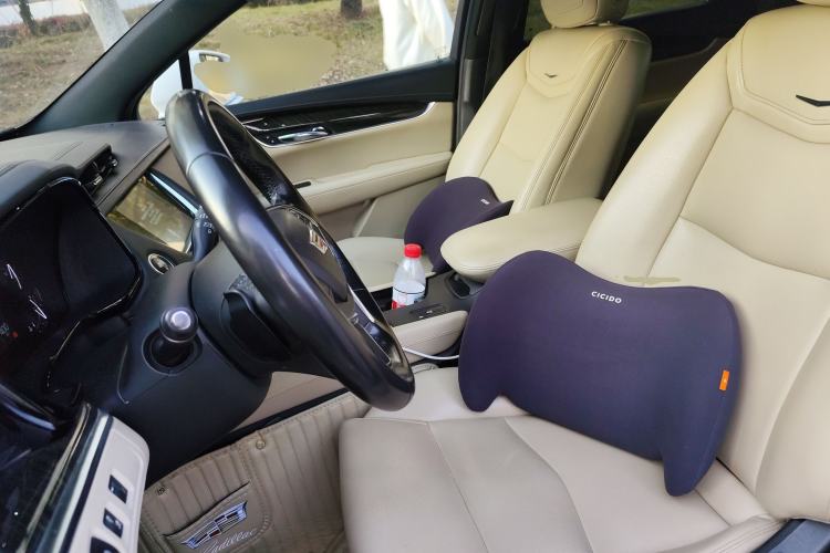 Used Cadillac XT5 2016 25T Tech Edition Left Front Seat