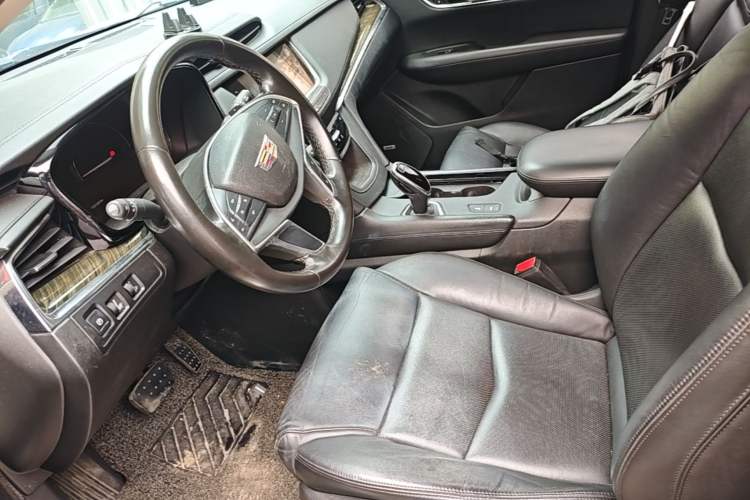 Used Cadillac XT5 2016 25T Luxury Model Left Front Seat