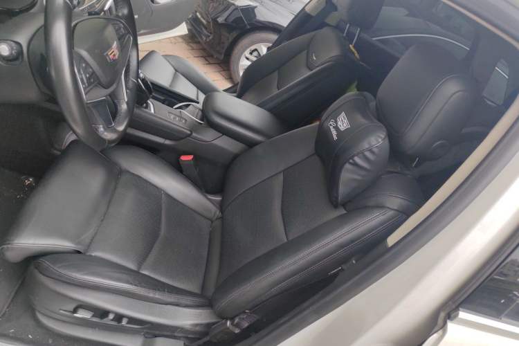 Used Cadillac XT5 2016 28T Four-Wheel Drive Luxury Model Left Front Seat