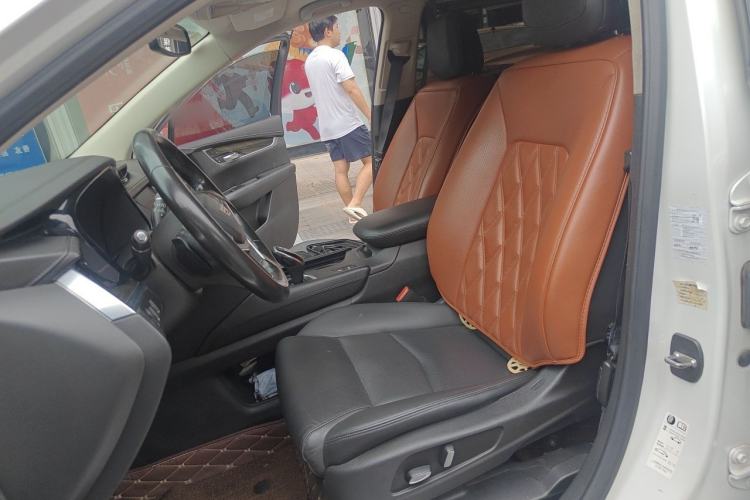 Used Cadillac XT5 2016 25T Luxury Model Left Front Seat