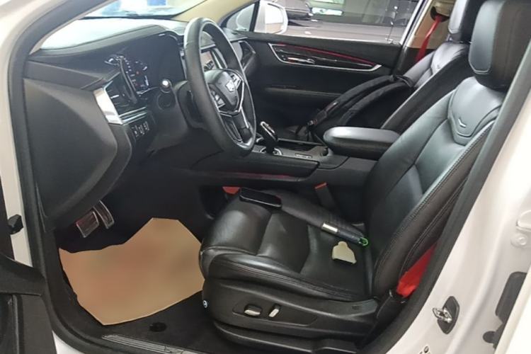 Used Cadillac XT5 2016 25T Luxury Model Left Front Seat