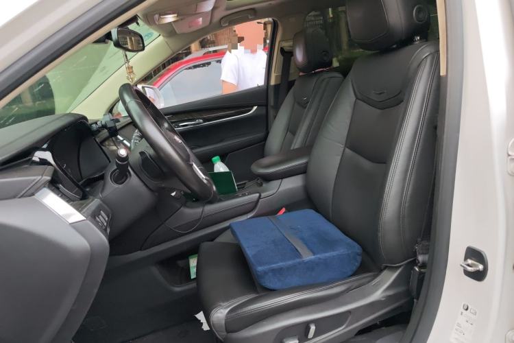 Used Cadillac XT5 2016 25T Luxury Model Left Front Seat