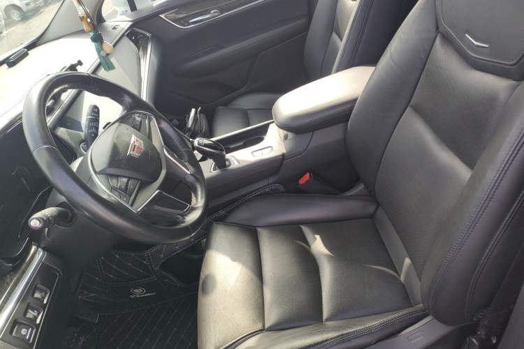Used Cadillac XT5 2016 25T Luxury Model Left Front Seat
