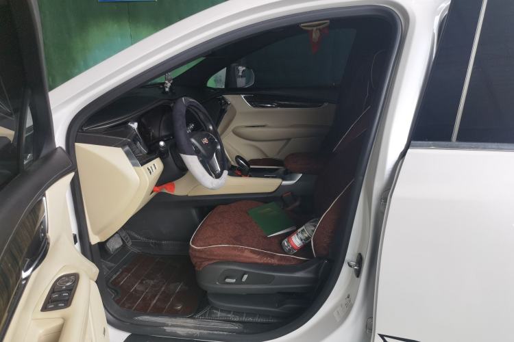 Used Cadillac XT5 2016 25T Tech Edition Left Front Seat