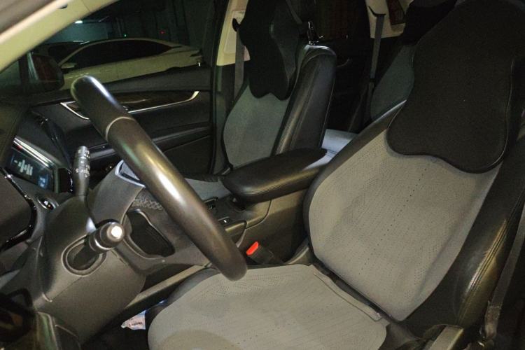 Used Cadillac XT5 2016 25T Luxury Model Left Front Seat