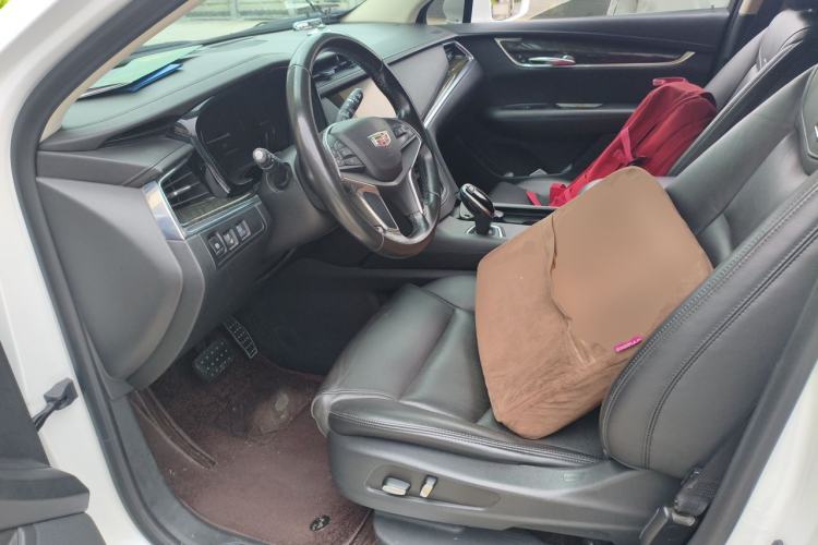 Used Cadillac XT5 2016 25T Luxury Model Left Front Seat