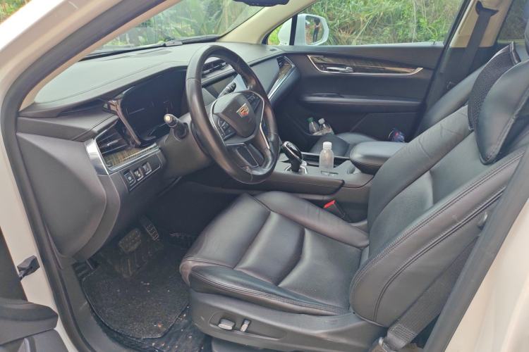 Used Cadillac XT5 2016 25T Luxury Model Left Front Seat