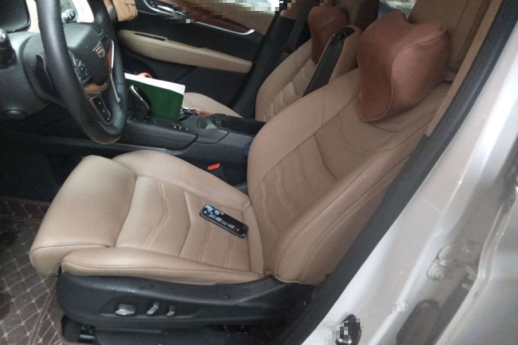 Used Cadillac XT5 2016 28T 4x4 Platinum Edition Left Front Seat