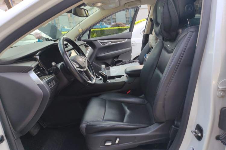 Used Cadillac XT5 2016 25T Luxury Model Left Front Seat