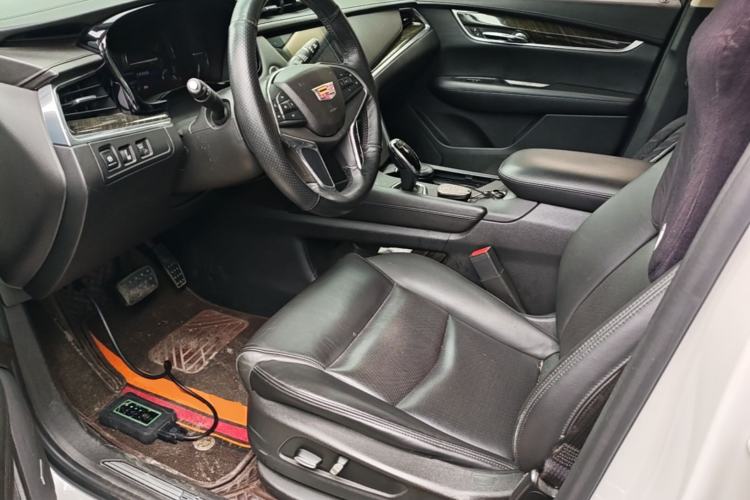 Used Cadillac XT5 2016 25T Luxury Model Left Front Seat
