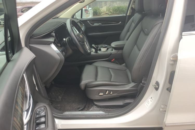 Used Cadillac XT5 2016 28T Four-Wheel Drive Luxury Model Left Front Seat