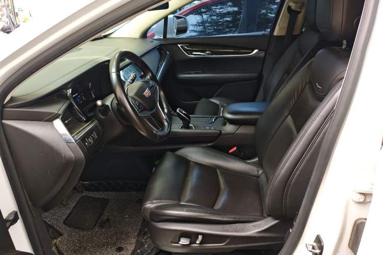 Used Cadillac XT5 2016 25T Luxury Model Left Front Seat