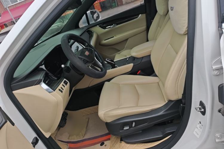 Used Cadillac XT5 2016 25T Tech Edition Left Front Seat