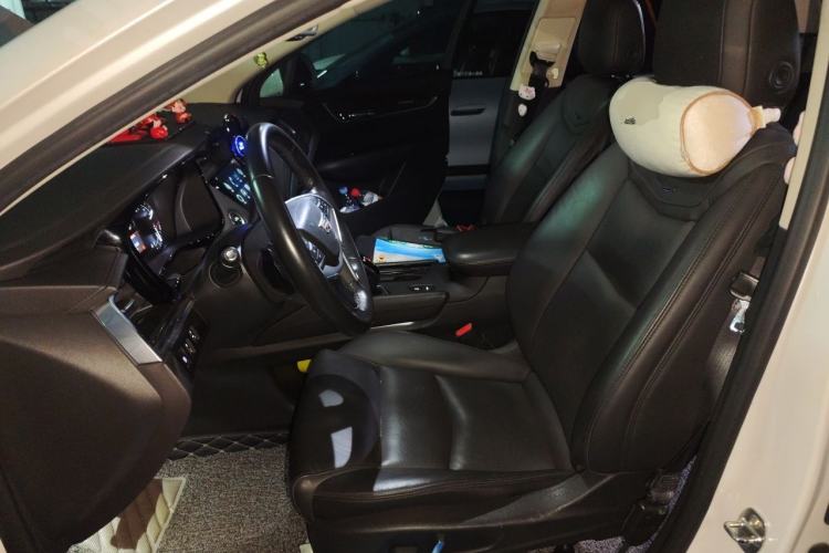Used Cadillac XT5 2016 25T Luxury Model Left Front Seat