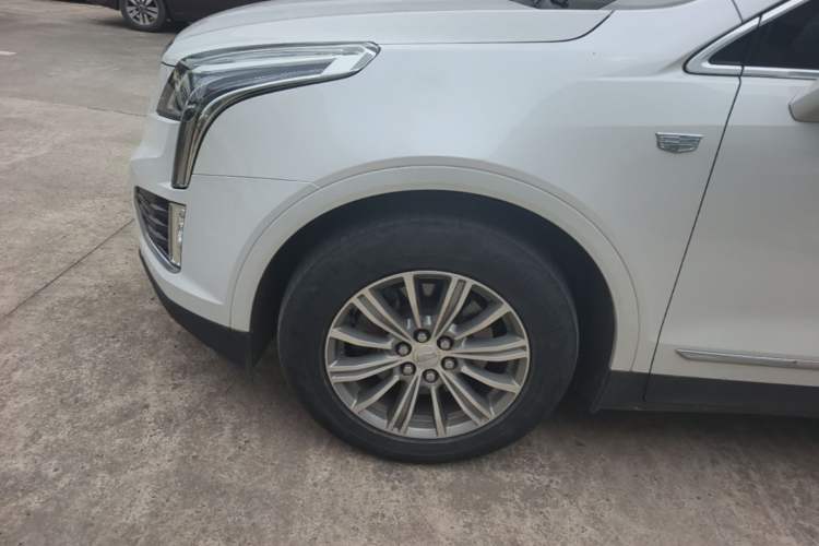 Used Cadillac XT5 2016 28T Four-Wheel Drive Luxury Model Left Front Wheel Hub