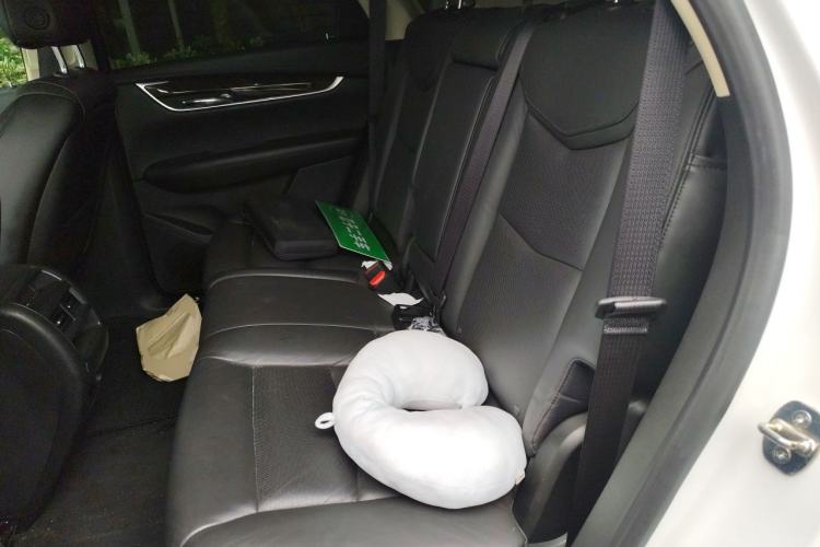 Used Cadillac XT5 2016 25T Luxury Model Left Rear Seat