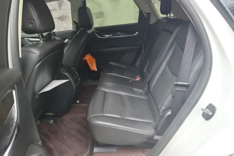 Used Cadillac XT5 2016 25T Luxury Model Left Rear Seat