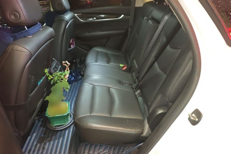 Used Cadillac XT5 2016 25T Luxury Model Left Rear Seat