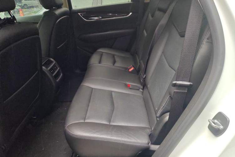 Used Cadillac XT5 2016 25T Luxury Model Left Rear Seat