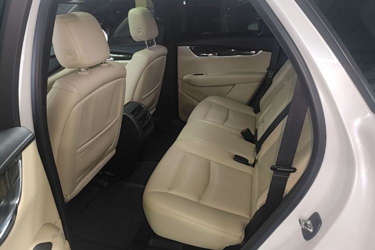 Used Cadillac XT5 2016 25T Tech Edition Left Rear Seat