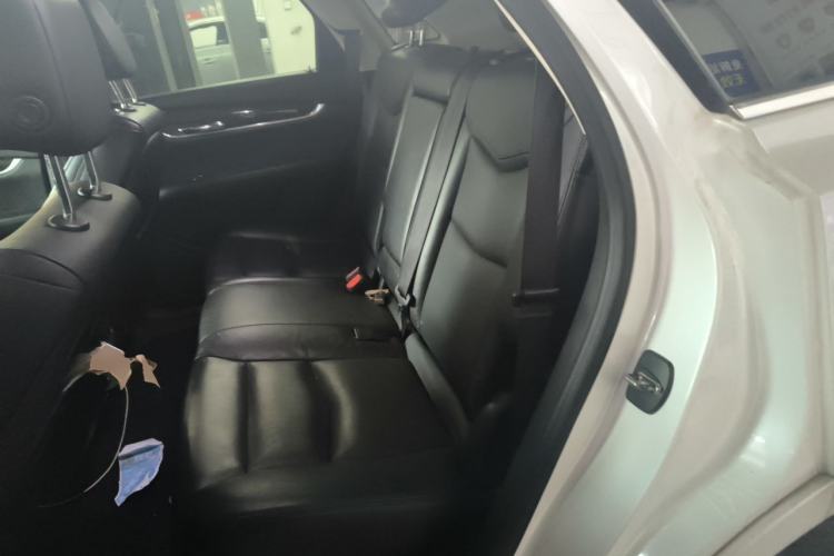 Used Cadillac XT5 2016 25T Luxury Model Left Rear Seat