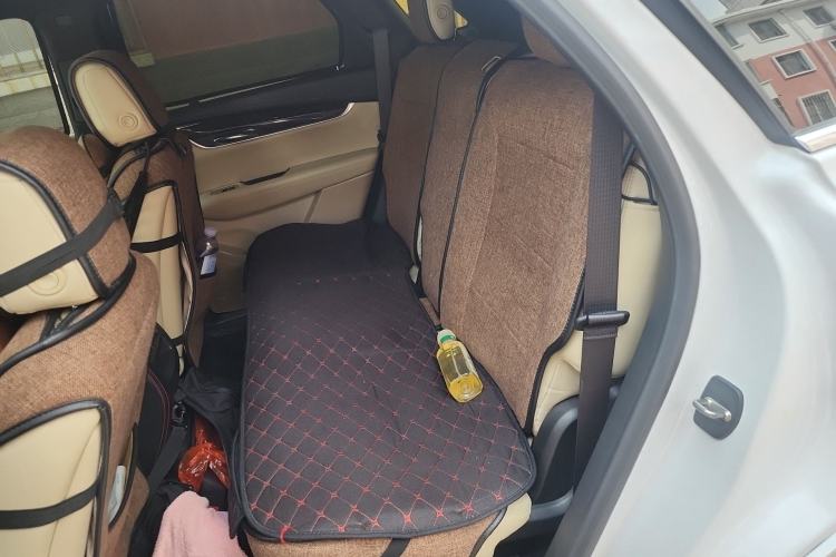Used Cadillac XT5 2016 25T Tech Edition Left Rear Seat