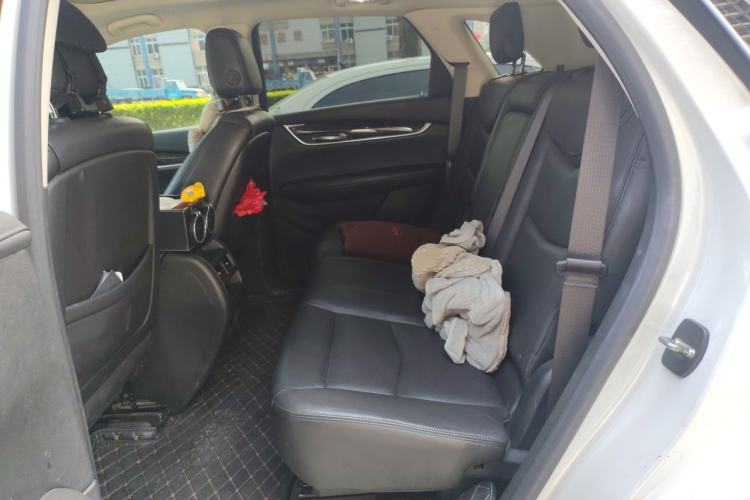 Used Cadillac XT5 2016 25T Luxury Model Left Rear Seat