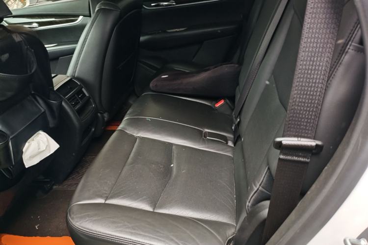 Used Cadillac XT5 2016 25T Luxury Model Left Rear Seat