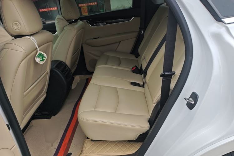 Used Cadillac XT5 2016 25T Tech Edition Left Rear Seat