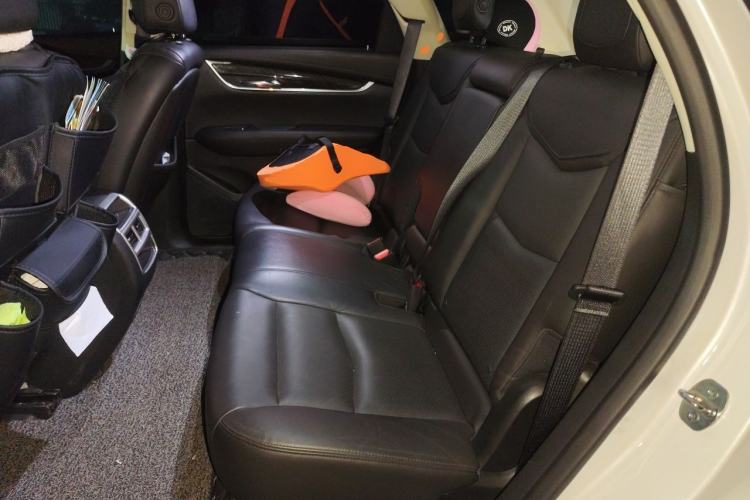 Used Cadillac XT5 2016 25T Luxury Model Left Rear Seat