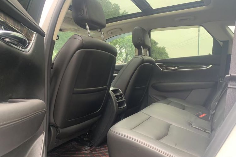 Used Cadillac XT5 2016 25T Luxury Model Left Rear Seat